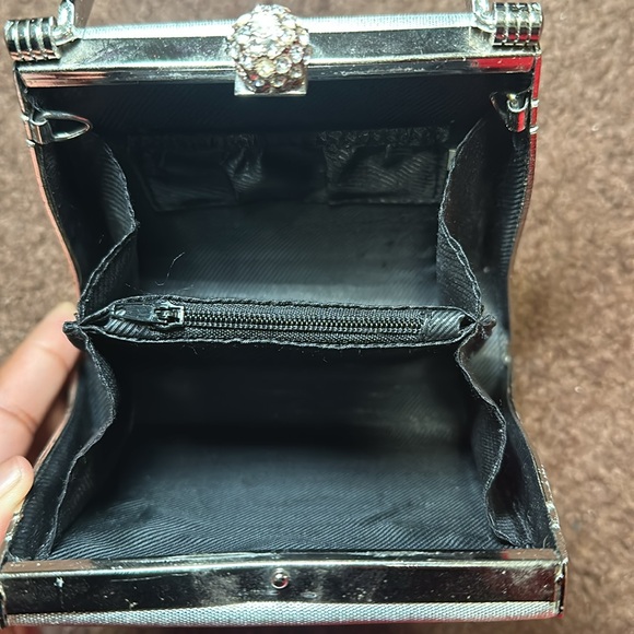 Silver Handbag - Picture 2 of 3